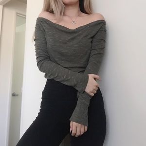 green off the shoulder crop top long sleeve
